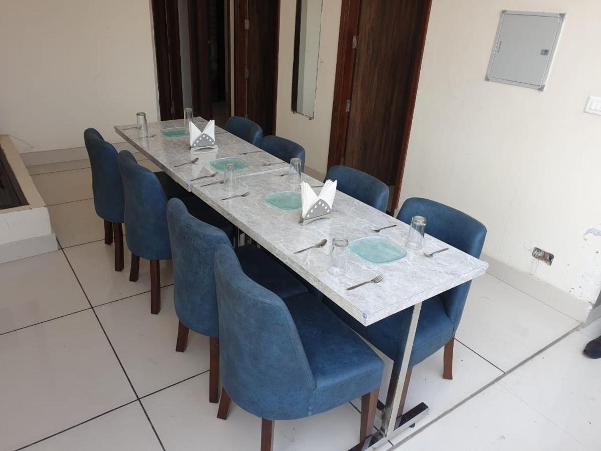 Hotel Malhotra Inn 50 Meter From Golden Temple Αμριτσάρ Εξωτερικό φωτογραφία